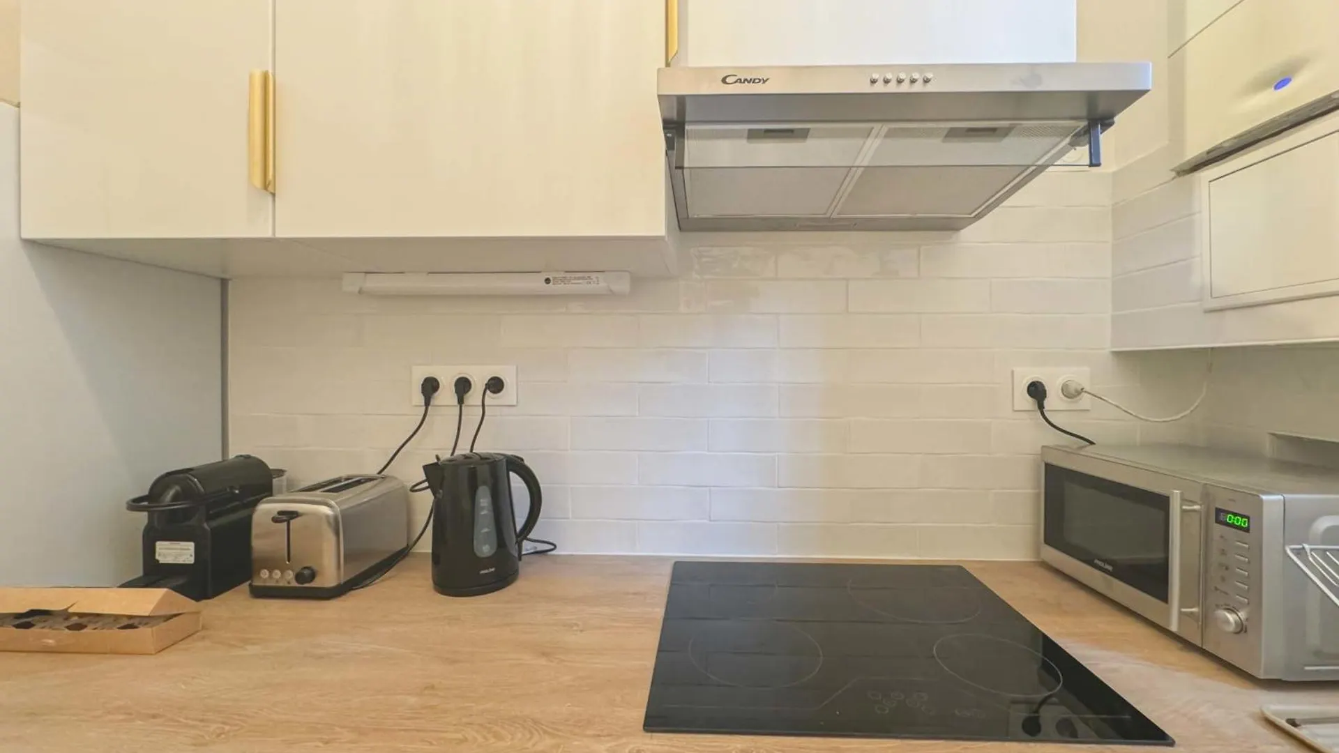 Flexliving - 99 Felix Faure - Whole Apartment Paris